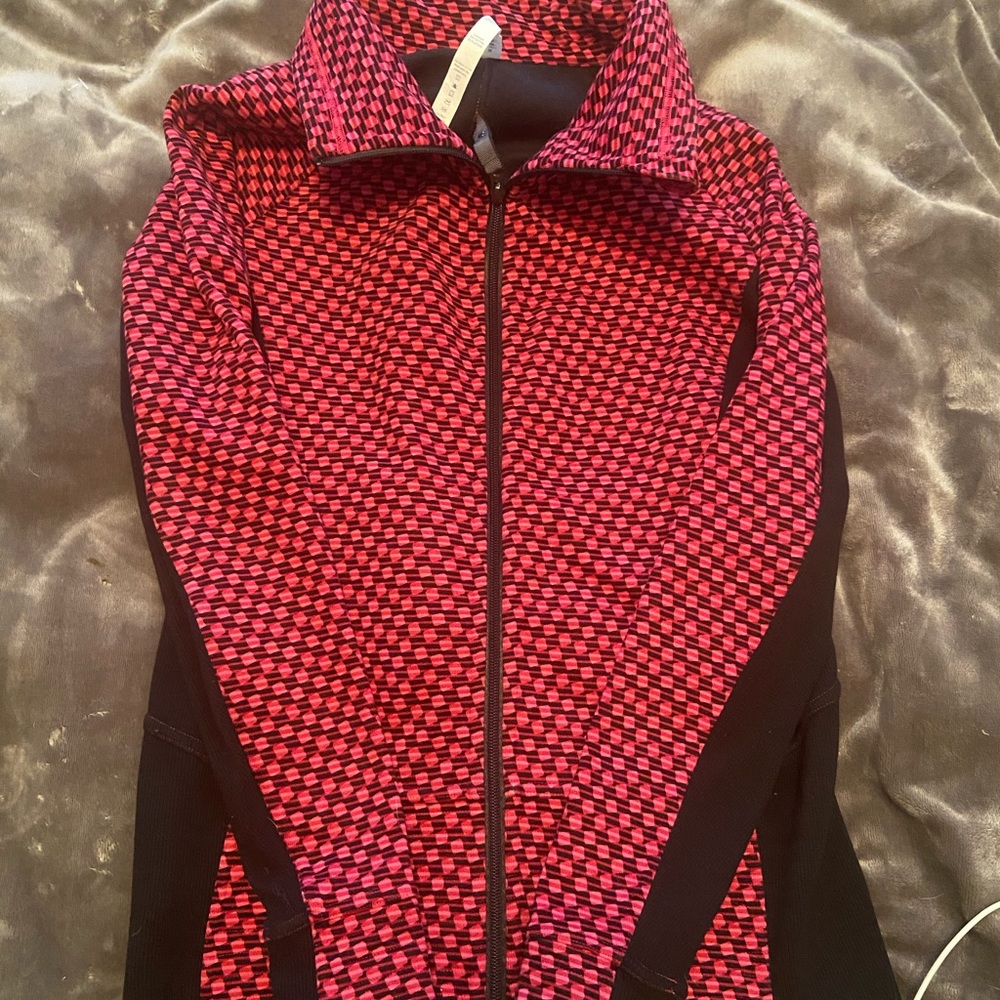 Lululemon radiant jacket size 8